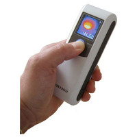 Ein Wärmebildthermometer für die visuelle Thermografie. Das Messgerät lässt sich flexibel mobil verwenden.